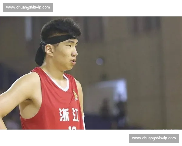 首秀 7 分 8 篮板 余嘉豪：西甲强度让我第一节就喘不上气